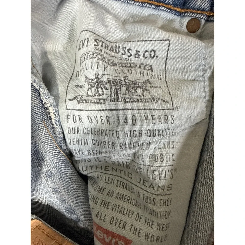 Levis 550 Mens Relaxed Fit Tapered Leg Light Wash Denim Jeans 38x30 [34.5x25.5]